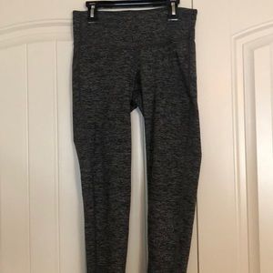 Old Navy High-Rise Elevate Compression Leggings